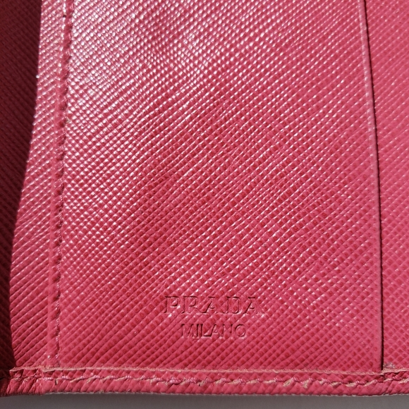 Authentic Prada Saffiano Trifold Compact Wallet - Picture 5 of 17